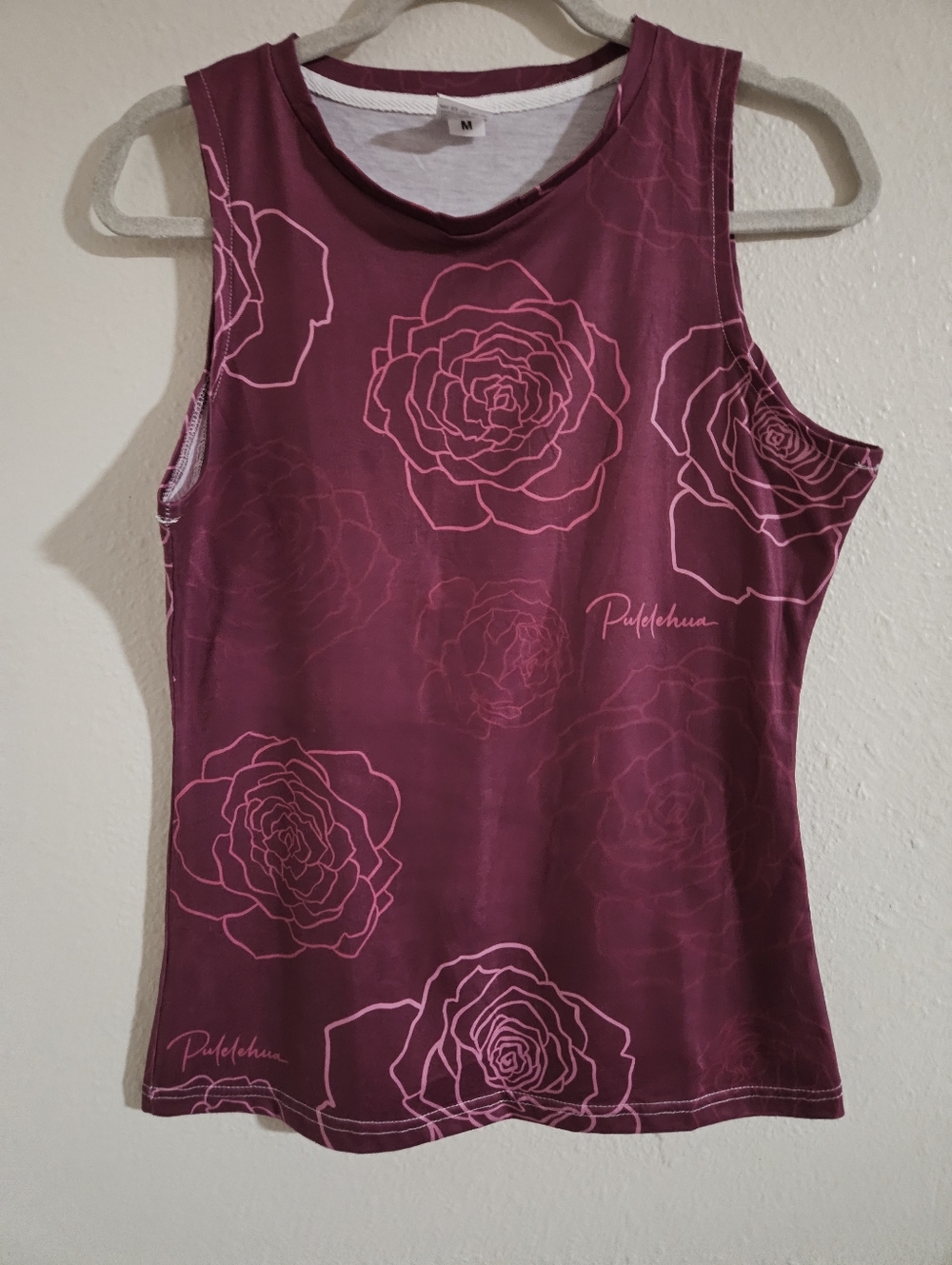 Pulelehua Maui Lokelani Rose Print High-Neck Tank Top - Burgundy - Size M
